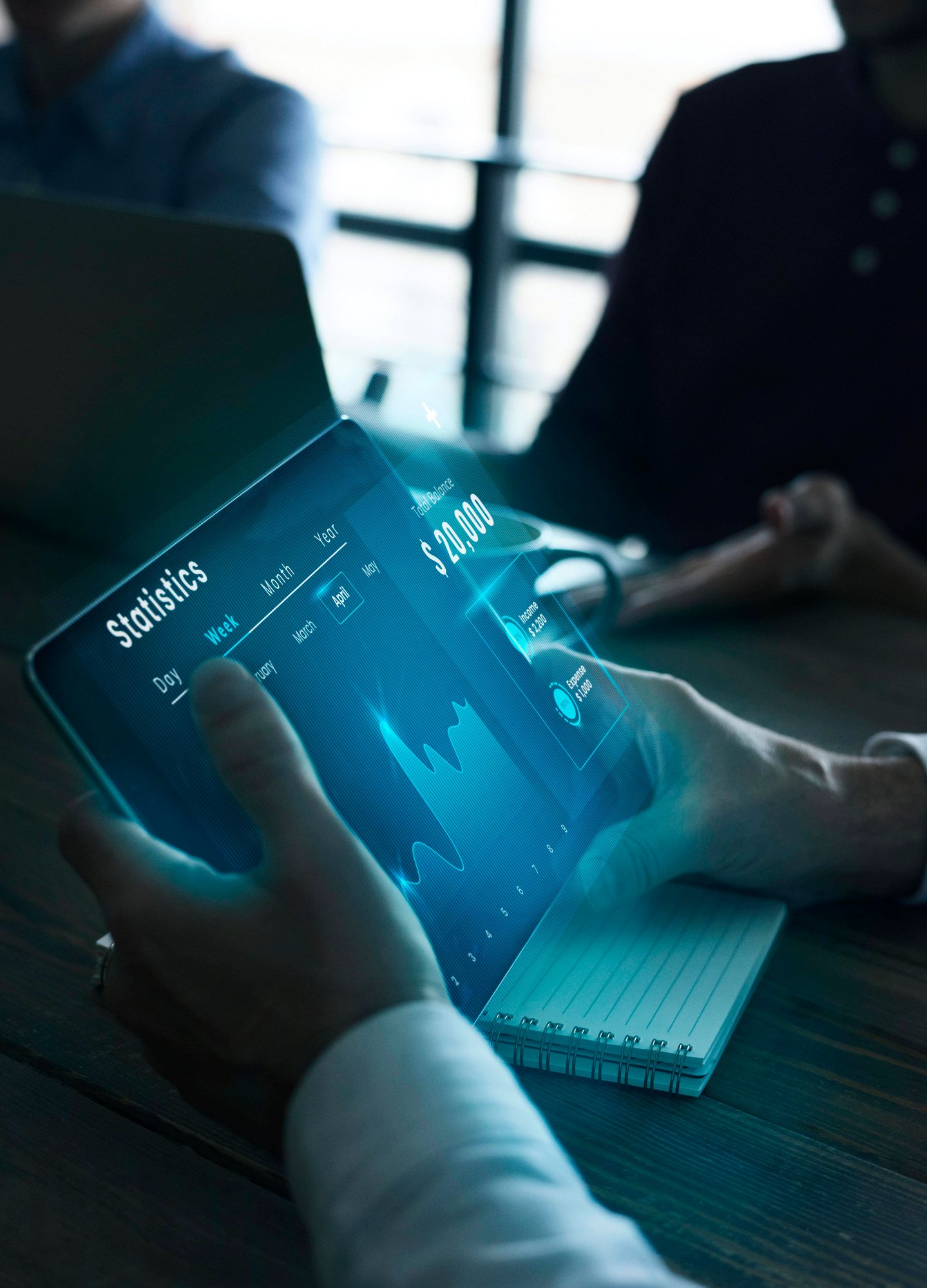 business-concept-with-graphic-holography (1)